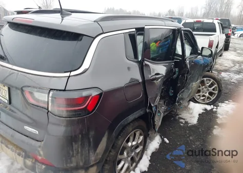 2022 Jeep Compass Latitude Lux 4X4 from USA, damaged, VIN 3C4NJDFB5NT224135